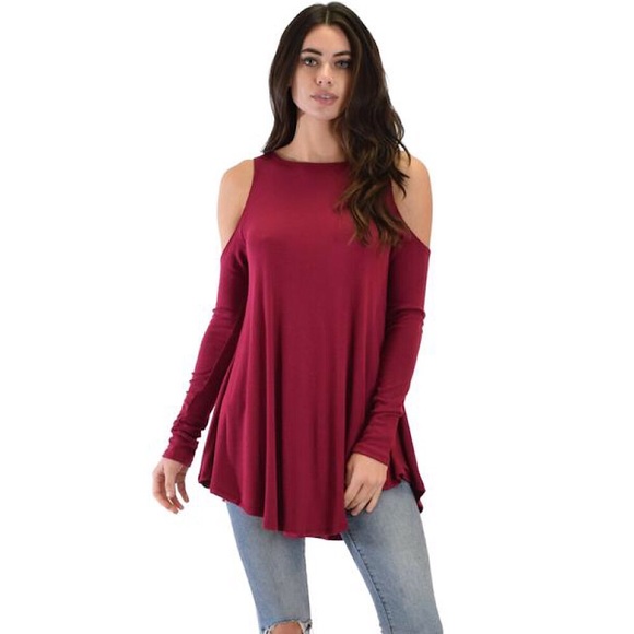 Women’s Top - Picture 1 of 4